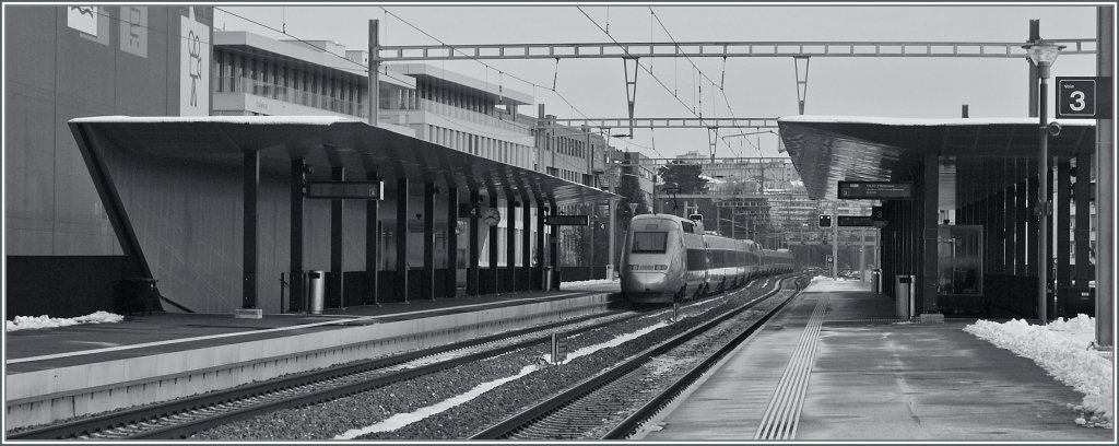 Weder klein noch fein, sondern kalt aber modern und schnell: TGV in Malley-Prilly.
19. Jan. 2013